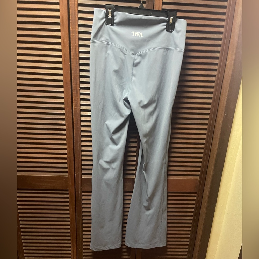 Iwa Company Cross Front Athletic Workout Leggings Size L